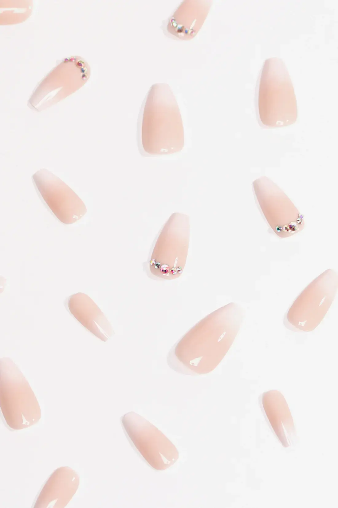 Press-On Nails Strawberry Mousse - Image 3