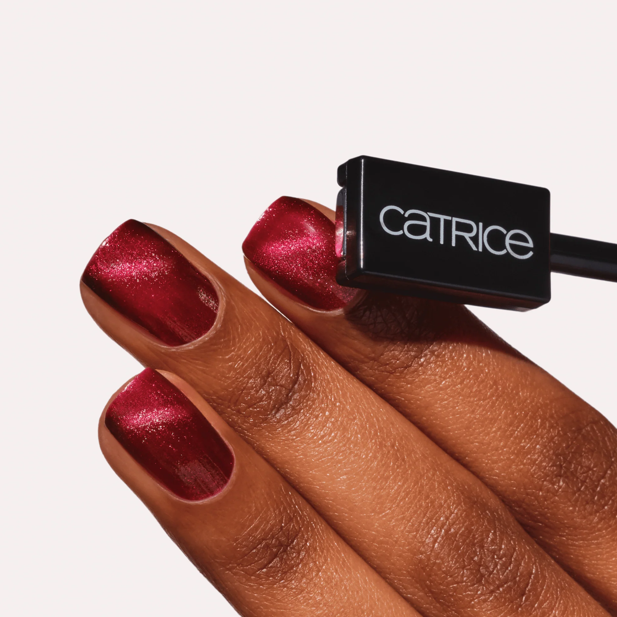 Bold Magnetic Nail Magnet - Image 2