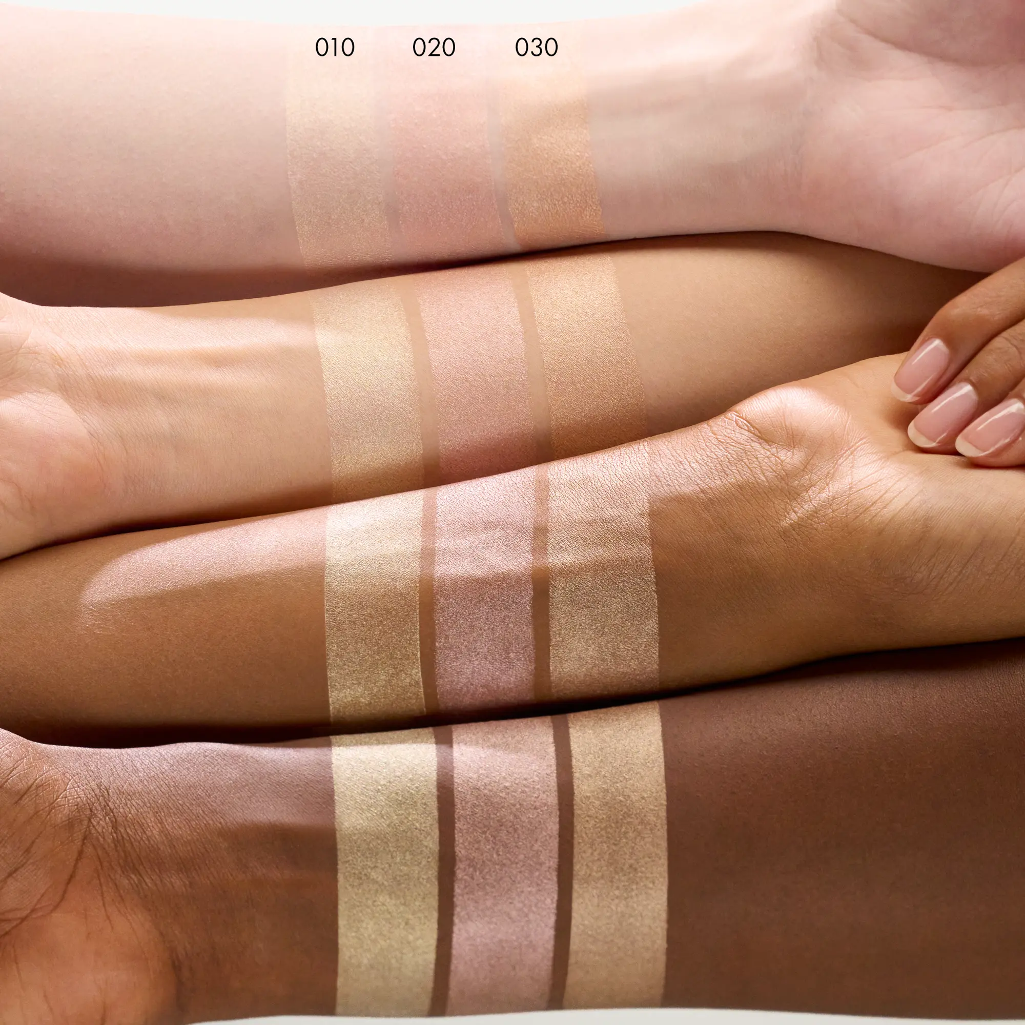 More Than Glow Liquid Highlighter 010 Pearl Glaze - Image 3