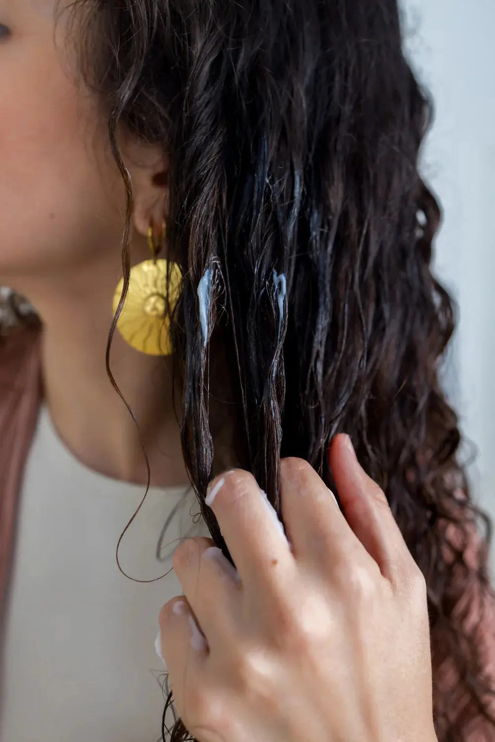 Weightless Leave-In Conditioner - Image 2