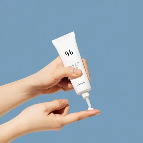 Hyal Reyouth Moist Sun SPF50+ - Image 4