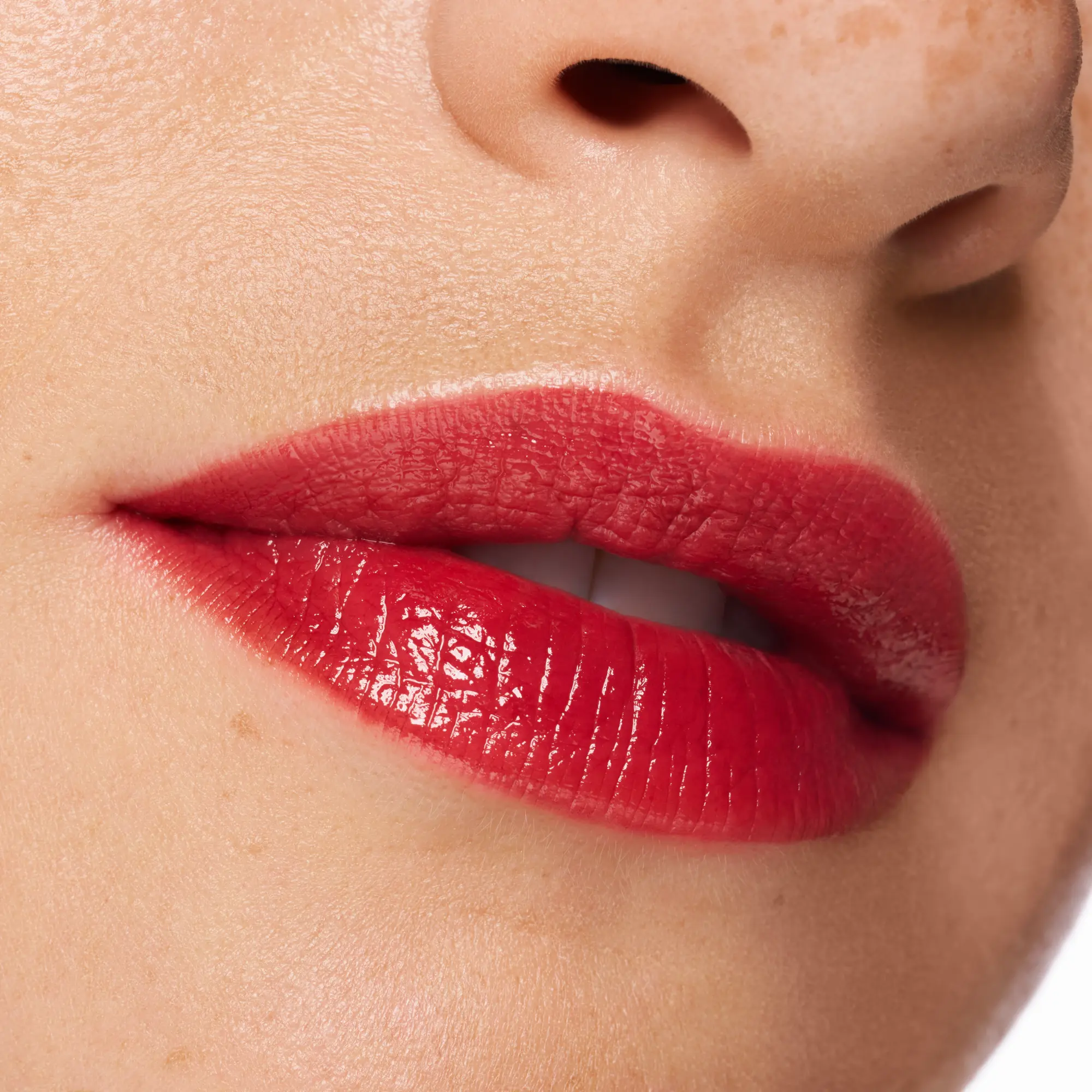 Hydra Kiss Lip Tint 04 Classy Red - Image 2