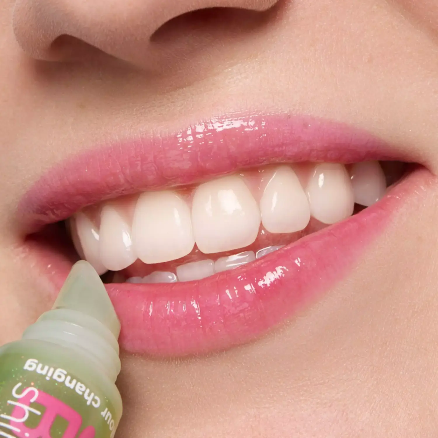 Say It With Juicy Thanks My Dear Juicy Bomb Shiny Lipgloss 03 Glowy Gummy - Image 4