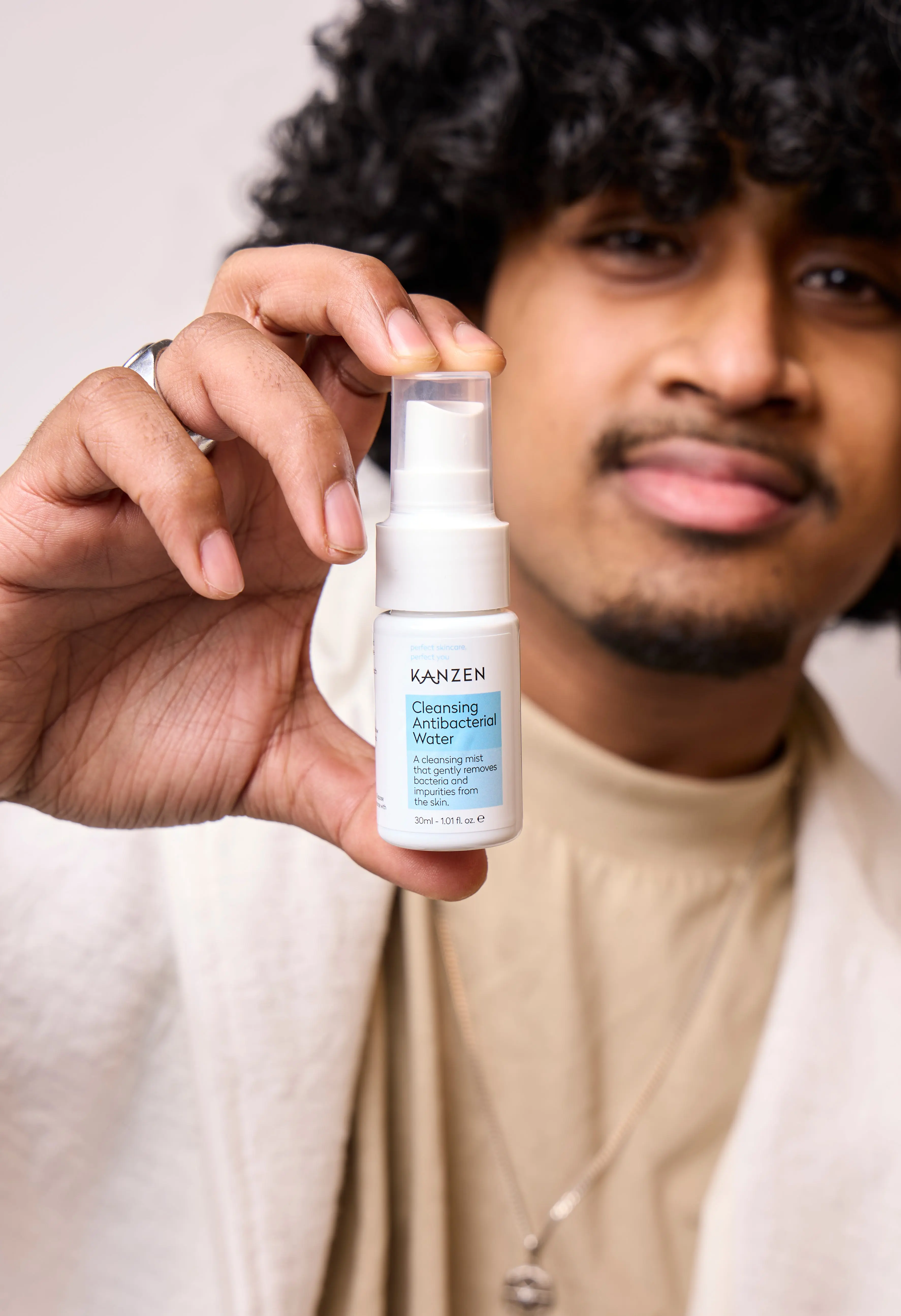 Hypochlorous Cleansing Spray - Image 9