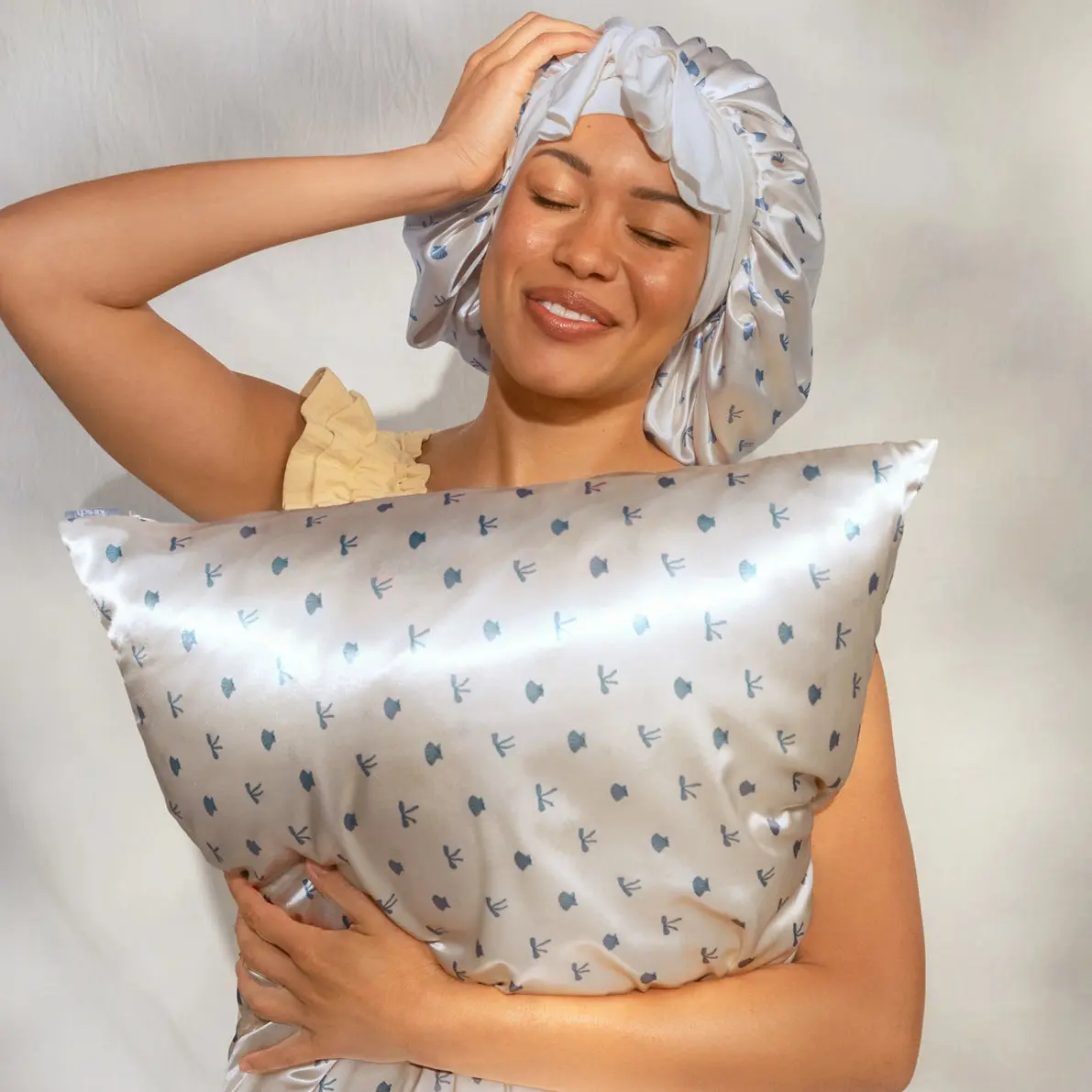 Standard Satin Pillowcase Pearlized Cream & Coastal Blue - Image 4