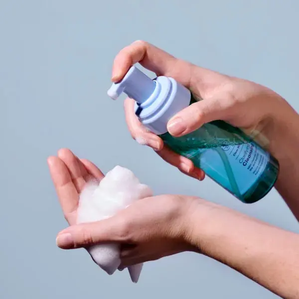 Cleansing Foam - Image 2
